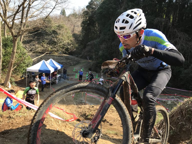 前傾姿勢が深い 自転車