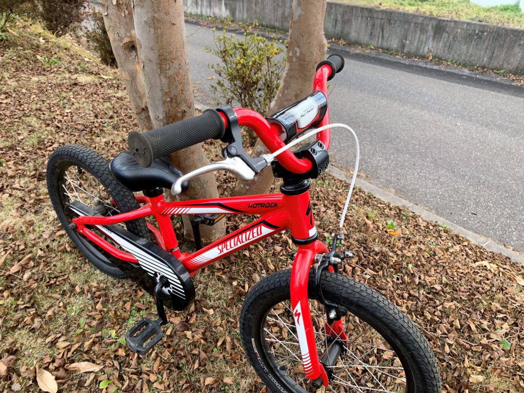 スペシャライズド ホットロック16インチ •子供用自転車 - 自転車本体